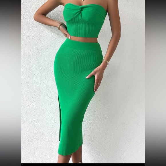 Green Knit Set - Picture 3 of 6